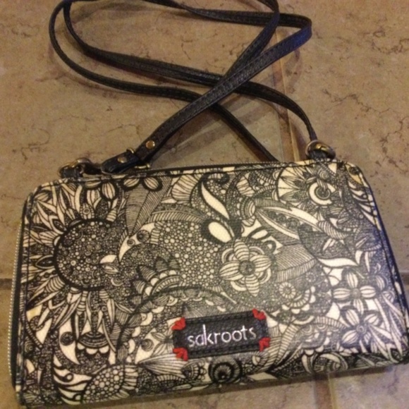 Sakroots wallet, clutch, wristlet & smartphone holder w/ long adjustable strap - Picture 4 of 11